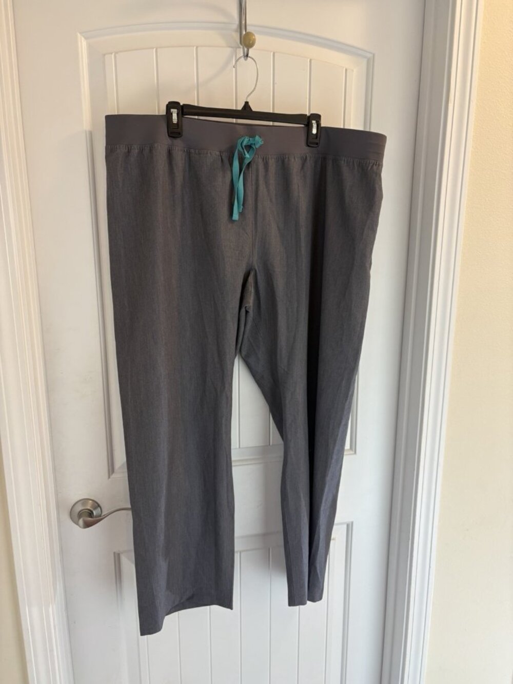 Figs LIVINGSTON Scrub Pants With Aya Logo In Gray Size 4XL 44” x 30.5”